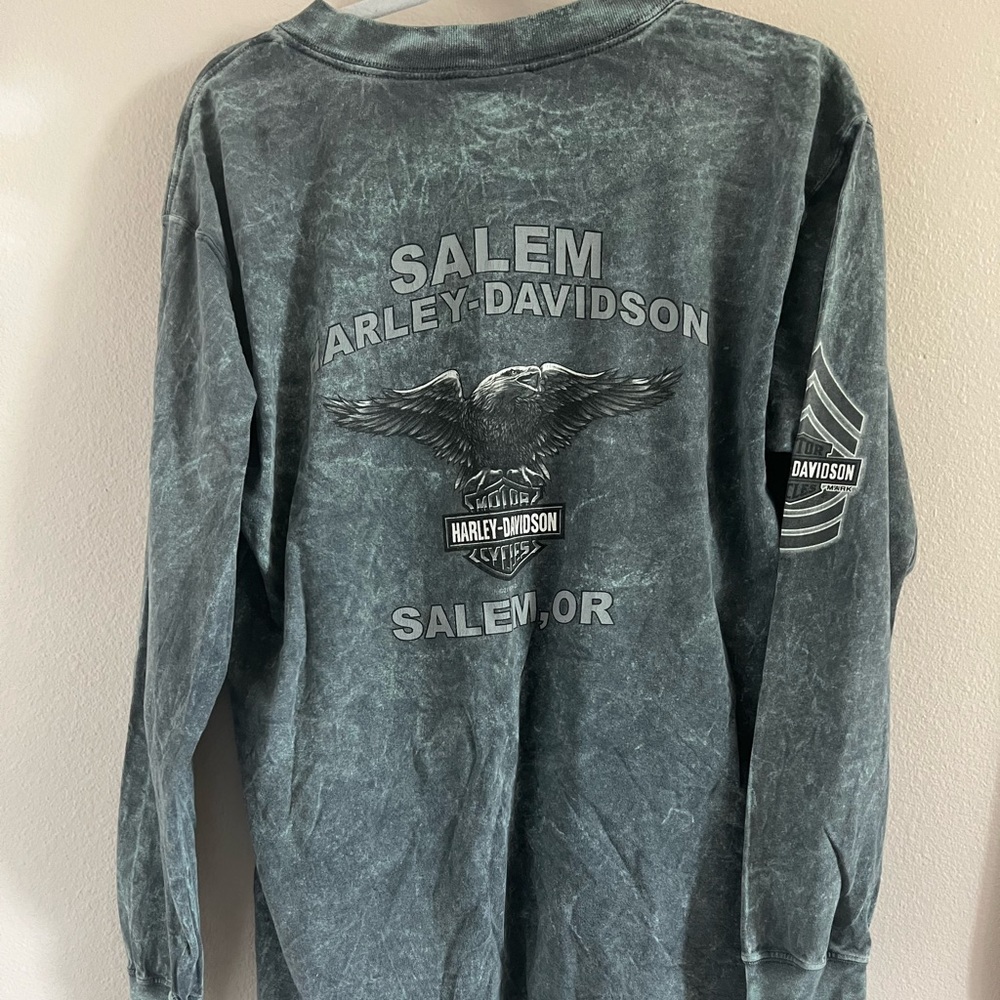 Mens long sleeve tee